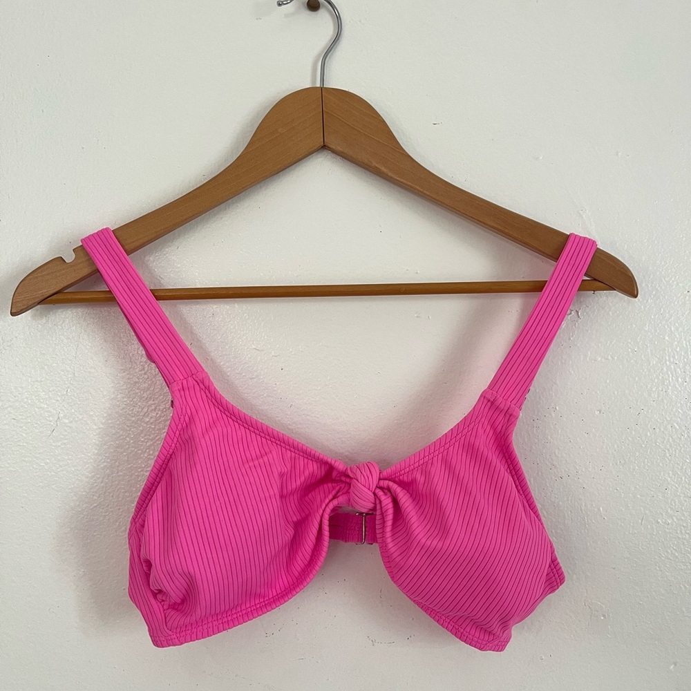 Swimsuits - Picture 6 of 6